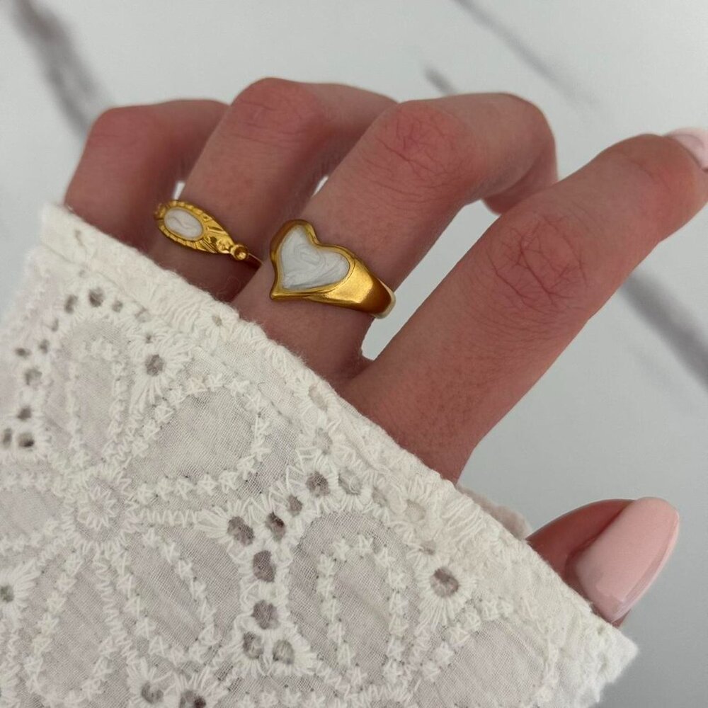 SKU:0389‎ set 2 gold white rings with heart suitable for sizes from 5,5 to 9 US - Picture 6 of 6